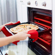 Protezione in Silicone per Griglie del Forno (Set da 2) - Sicurezza e Innovazione per la Tua Cucina!
